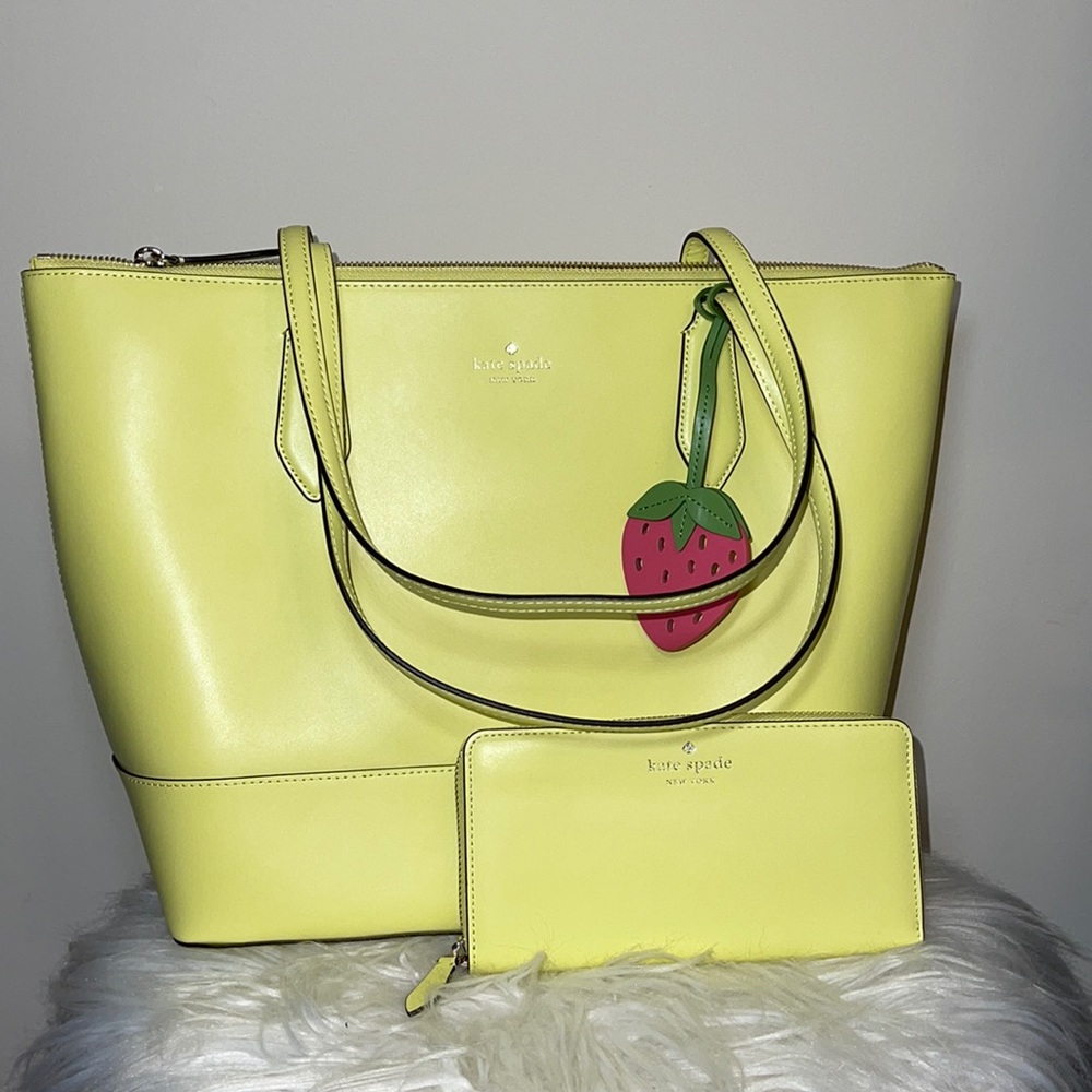 Kate Spade Tote and Wallet Set